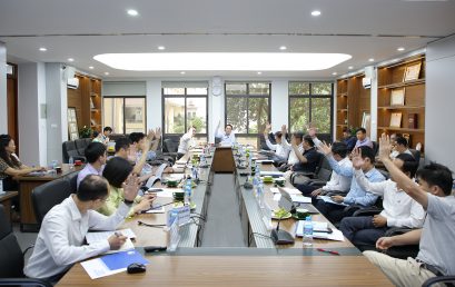 Thông qua nhiều nội dung quan trọng tại phiên họp lần thứ mười hai Hội đồng Trường Đại học Công nghệ nhiệm kỳ 2022-2027