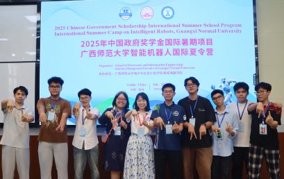 Intelligent Robots 2025: Thử thách chế tạo Robot của sinh viên UET tại Trường Đại học Sư phạm Quảng Tây, Trung Quốc